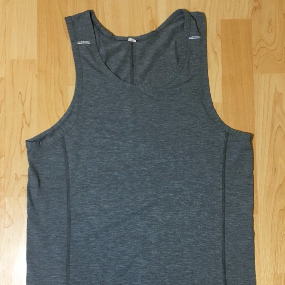 Lululemon Metal Vent Tank Grey - Small Mens